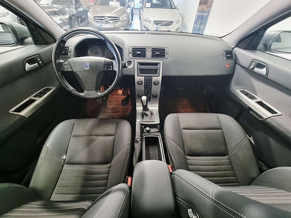 Volvo V50 12 of 21