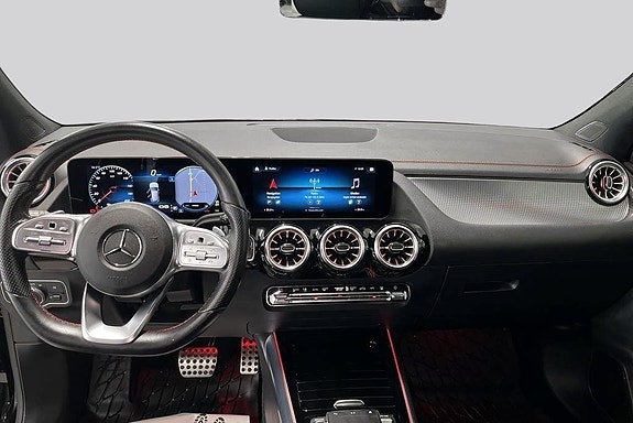 Mercedes-Benz EQA300 7 of 14