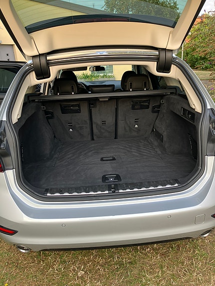 BMW 320d 4 of 12