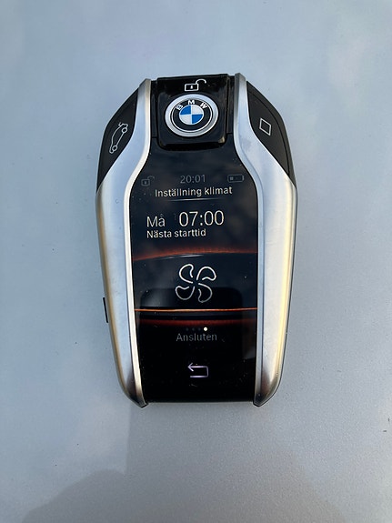BMW 320d 12 of 12