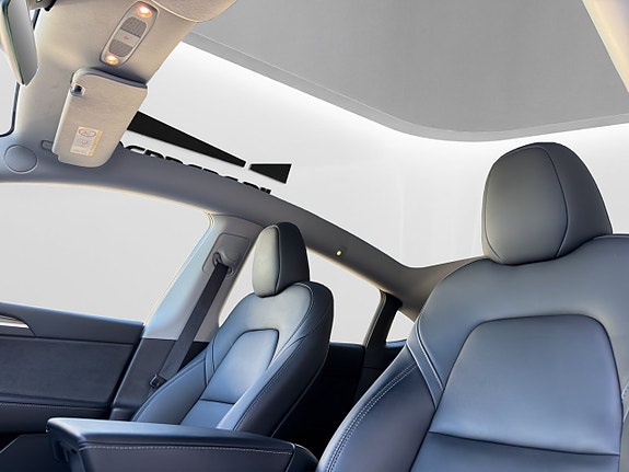 Tesla Model Y 11 of 30