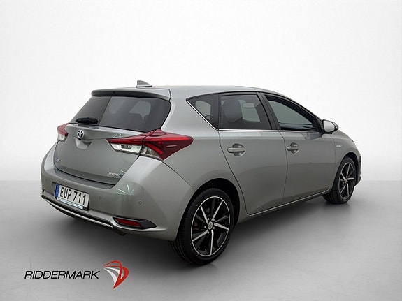 Toyota Auris 6 of 29