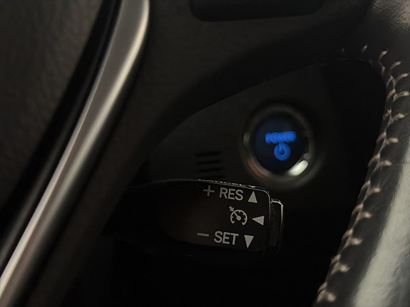 Toyota Auris 24 of 29