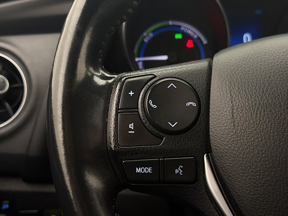 Toyota Auris 23 of 29