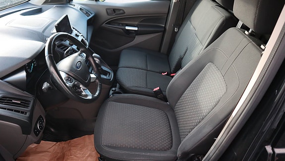 Ford Transit Connect 5 of 13