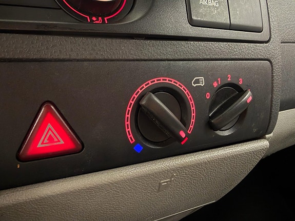 Volkswagen Transporter 14 of 23