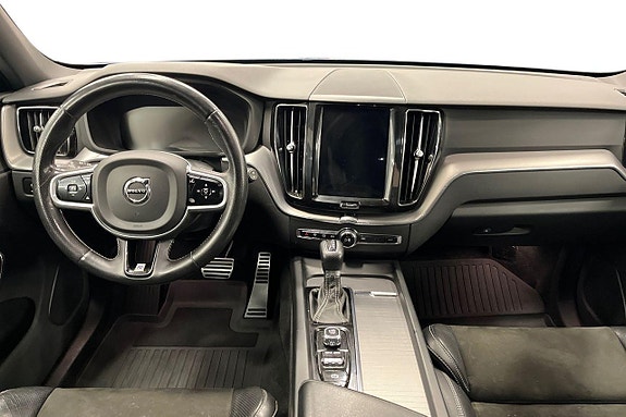 Volvo XC60 15 of 26