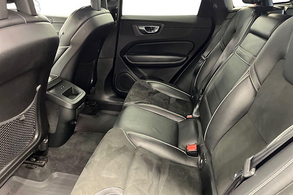 Volvo XC60 21 of 26