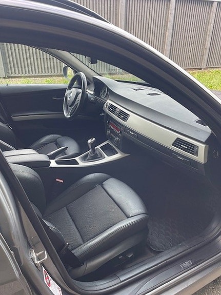 BMW 320D A-traktor 6 of 7
