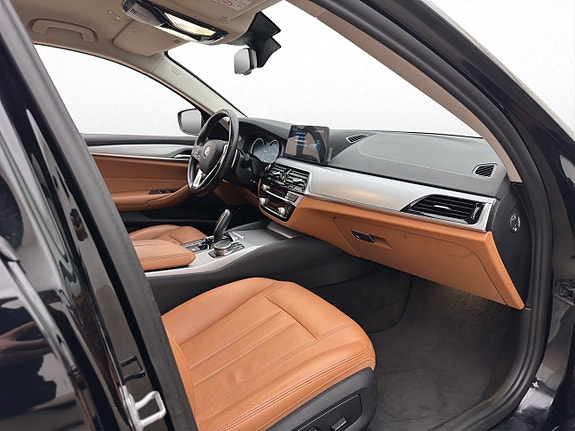 BMW 530e 22 of 30