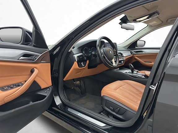 BMW 530e 8 of 30