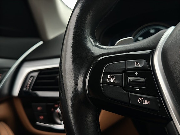 BMW 530e 12 of 30