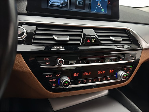 BMW 530e 17 of 30
