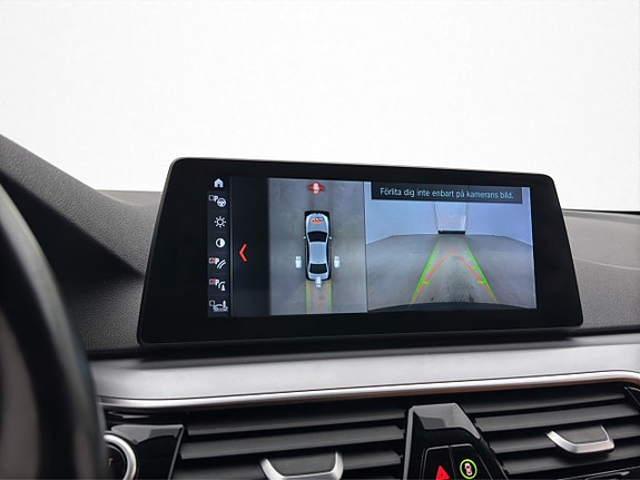 BMW 530e 18 of 30