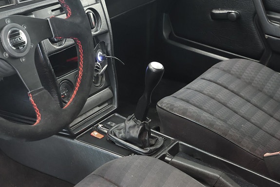 Mercedes-Benz 190 E 14 of 14