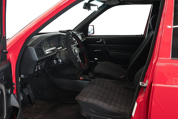 Mercedes-Benz 190 E 13 of 14