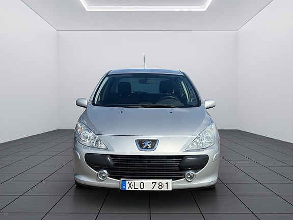 Peugeot 307 8 of 17