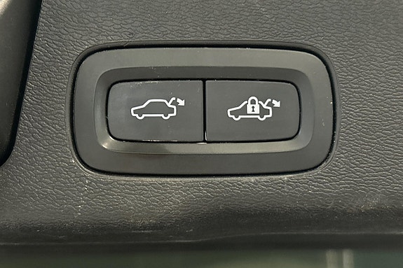 Volvo XC60 26 of 28