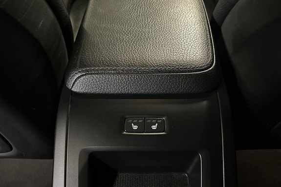 Volvo XC60 25 of 28