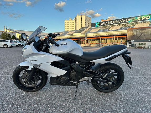 Kawasaki Ninja ER-6f, Endast 960 mil – Nya däck – Besiktigad 2025 6 of 9