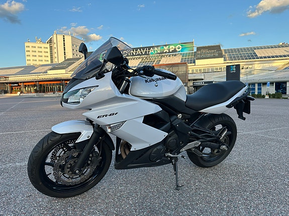 Kawasaki Ninja ER-6f, Endast 960 mil – Nya däck – Besiktigad 2025 5 of 9