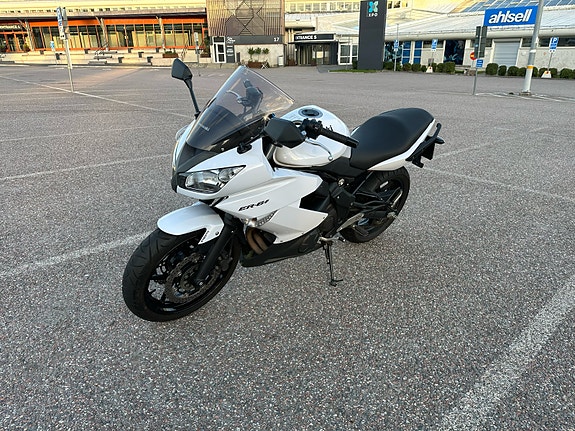 Kawasaki Ninja ER-6f, Endast 960 mil – Nya däck – Besiktigad 2025 4 of 9