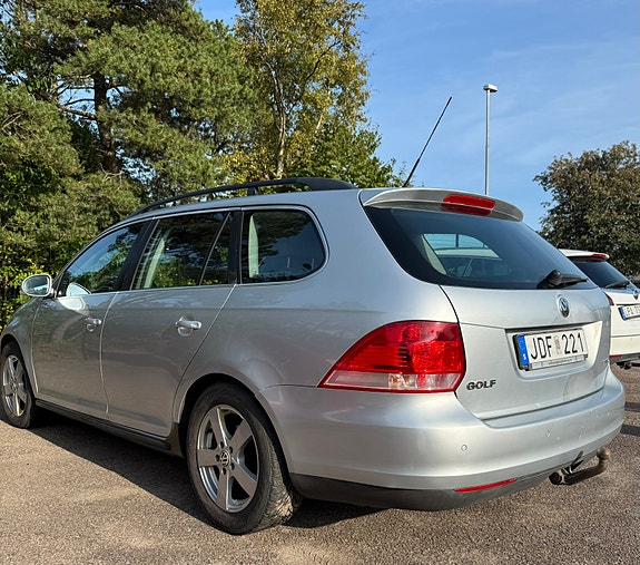 Volkswagen Golf V 4 of 8