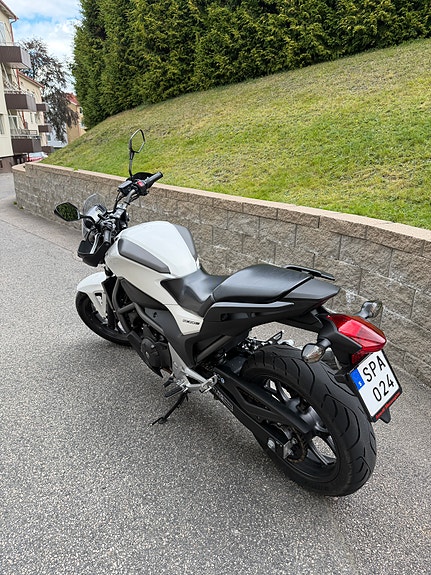 Honda NC700S 3 of 5