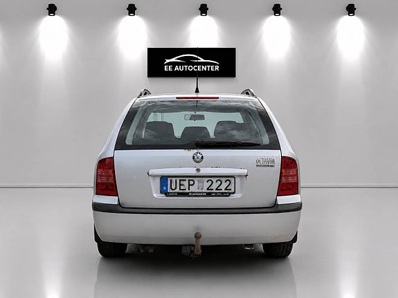 Skoda Octavia 4 of 8
