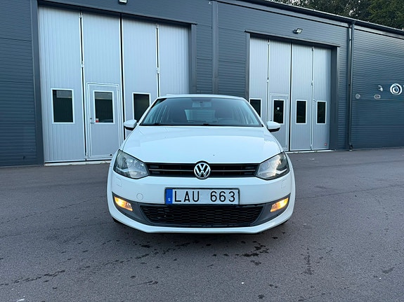 Volkswagen Polo 2 of 10
