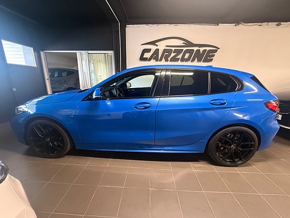 BMW 118i 2 of 16