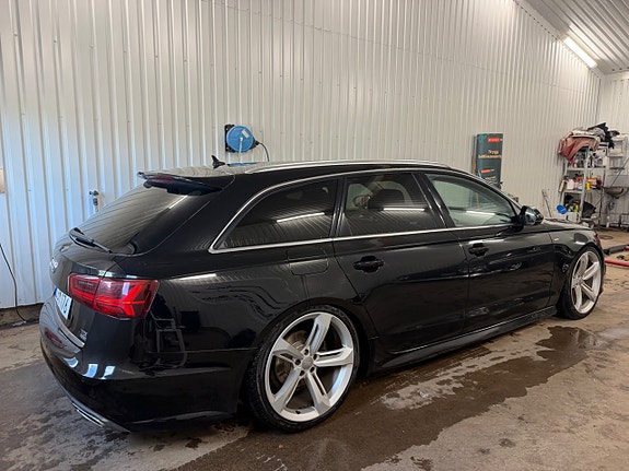 Audi A6 4 of 8