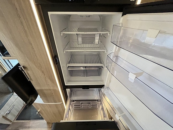 Kabe Imperial 740 Etdl KS / Alde / Mover / City vatten / Ugn / Micro / Ac 16 of 20
