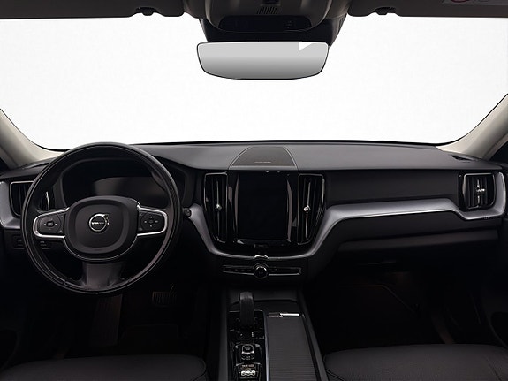 Volvo XC60 13 of 30