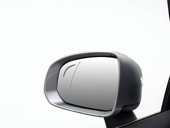 Volvo XC60 12 of 30