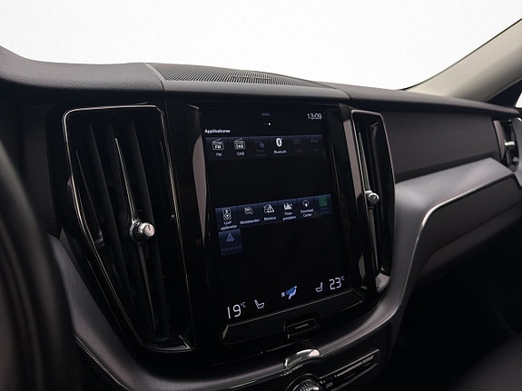 Volvo XC60 22 of 30