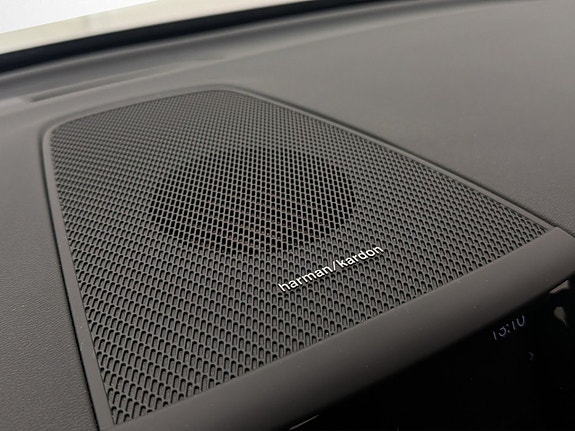 Volvo XC60 28 of 30