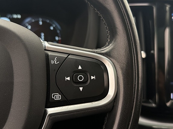 Volvo XC60 20 of 30