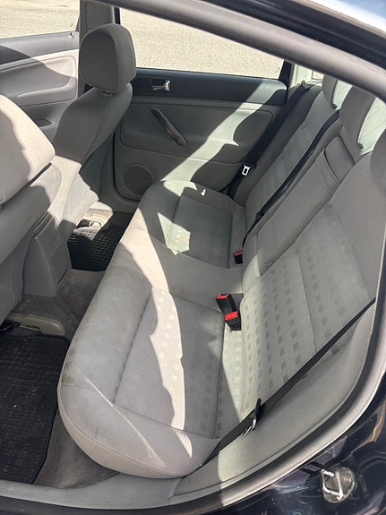 Volkswagen Passat 8 of 8