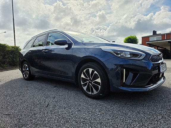 Kia Ceed 4 of 13