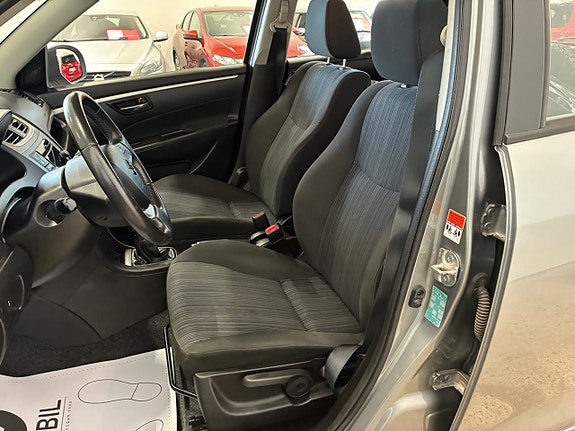 Suzuki Swift 11 of 13