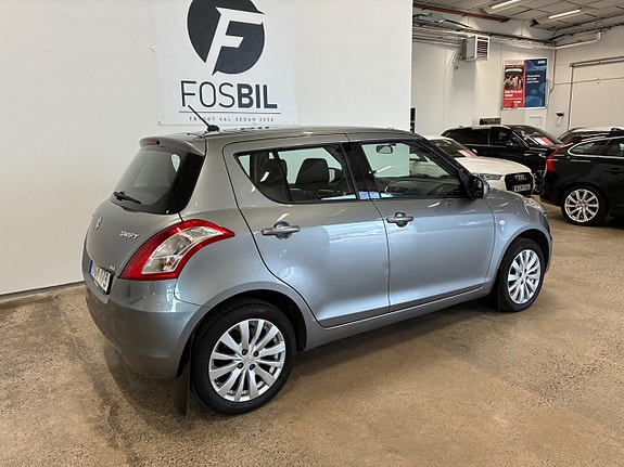 Suzuki Swift 3 of 13