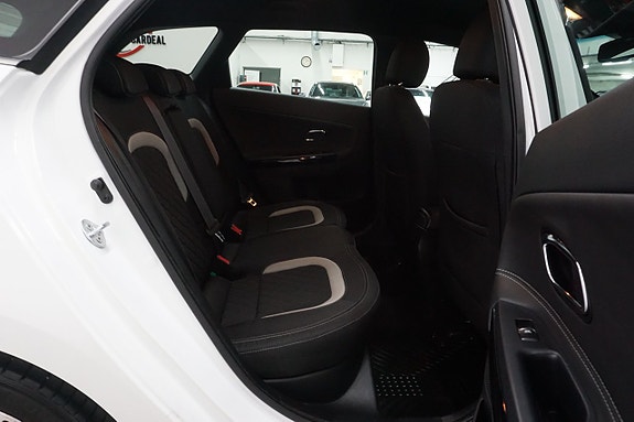 Kia Ceed 10 of 22