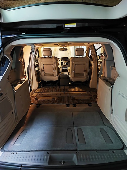 Chrysler Grand Voyager 13 of 14