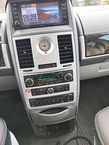 Chrysler Grand Voyager 8 of 14