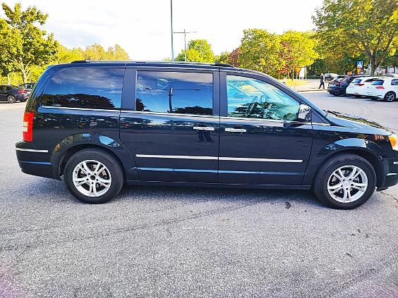 Chrysler Grand Voyager 4 of 14