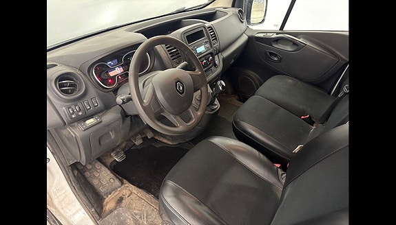 Renault Trafic 9 of 10