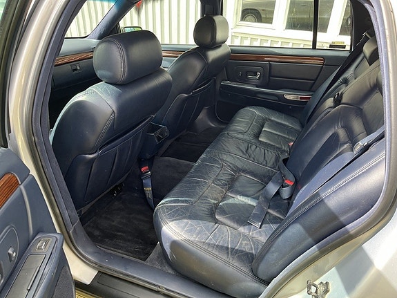Cadillac Deville 9 of 14