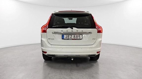 Volvo XC60 5 of 21