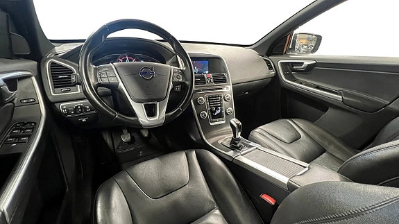 Volvo XC60 8 of 21